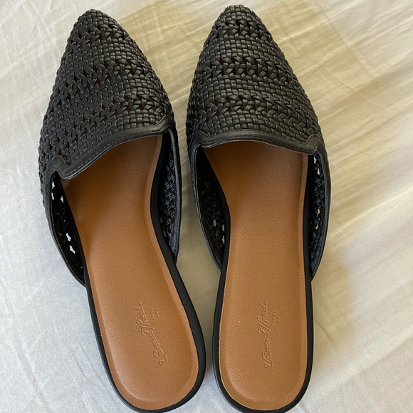 Target Shoes - Target slides